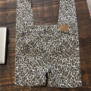 Leopard Print American Eagle jeggings